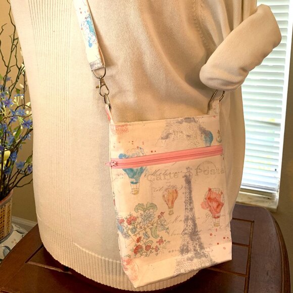 Handmade Pastel Cotton Crossbody Bag with Lining and Magnetic Snap Closure - Picture 9 of 10